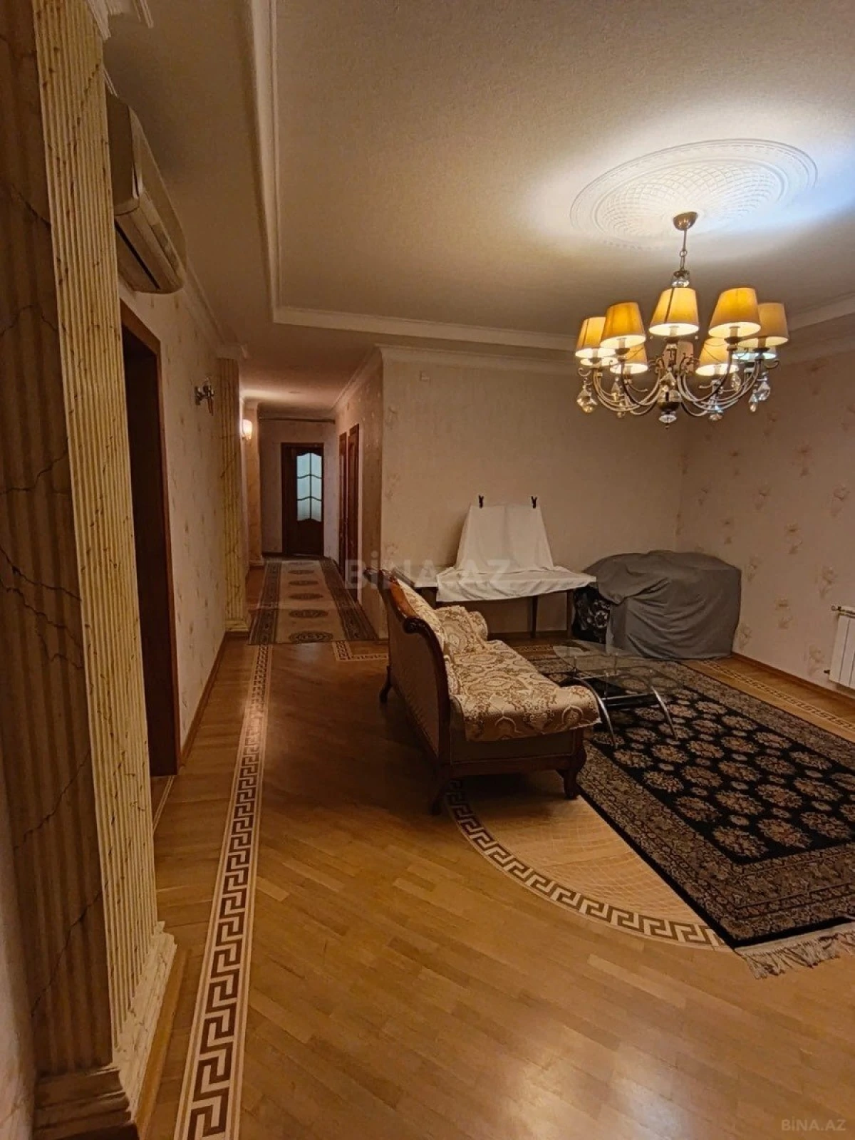 Satılır 4 otaqlı mənzil 171 m²