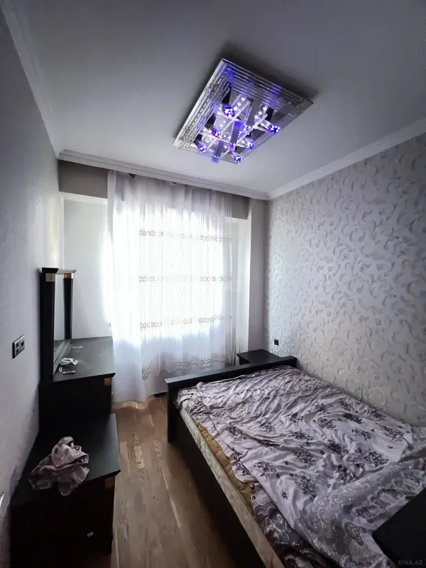 Satılır 2 otaqlı mənzil 52 m²