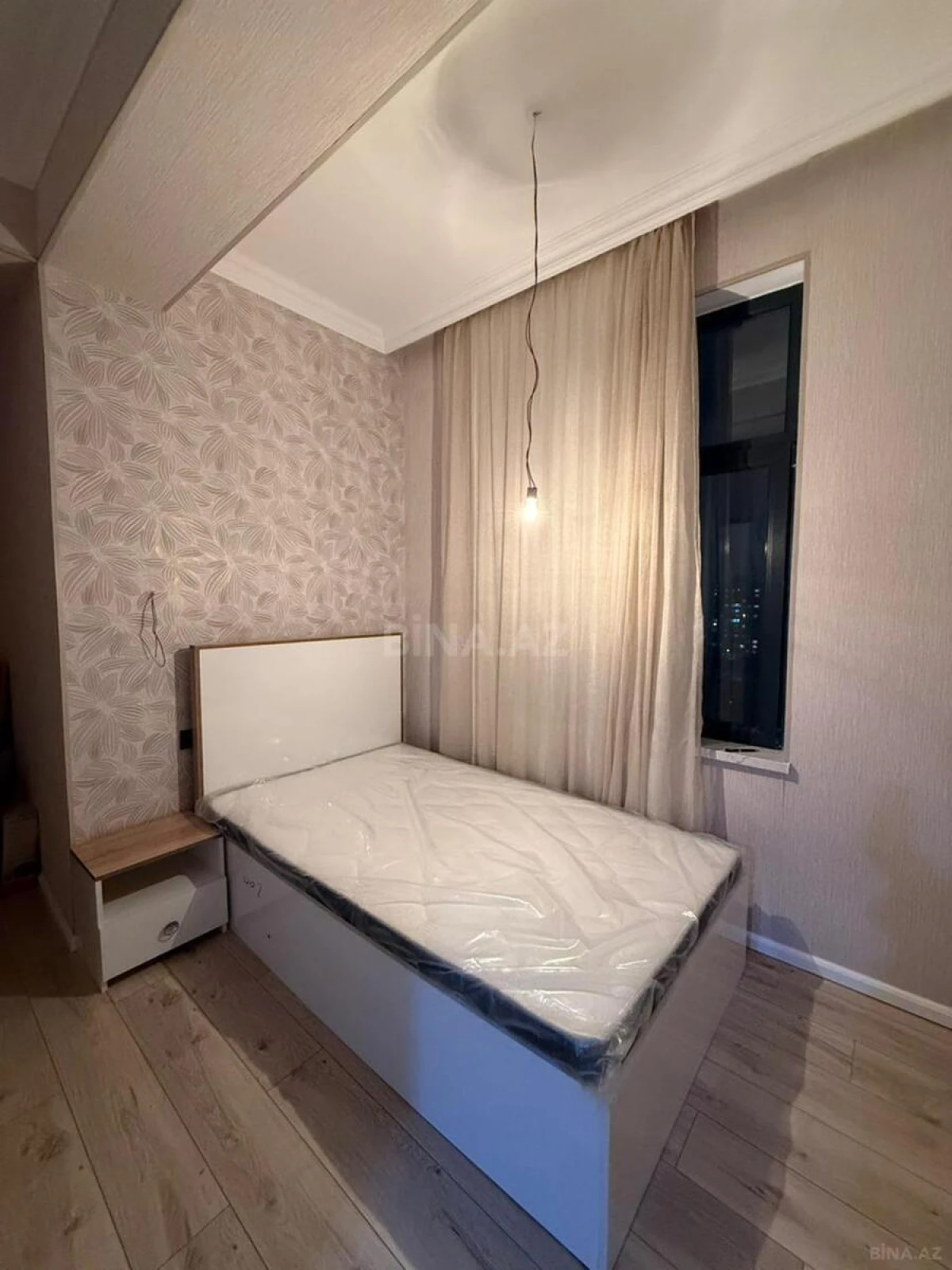 Satılır 3 otaqlı mənzil 92 m²