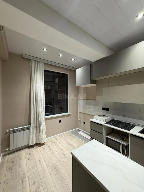 Satılır 3 otaqlı mənzil 92 m²