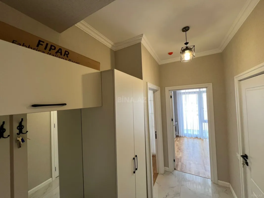 Kirayə verilir 2 otaqlı mənzil 67 m²