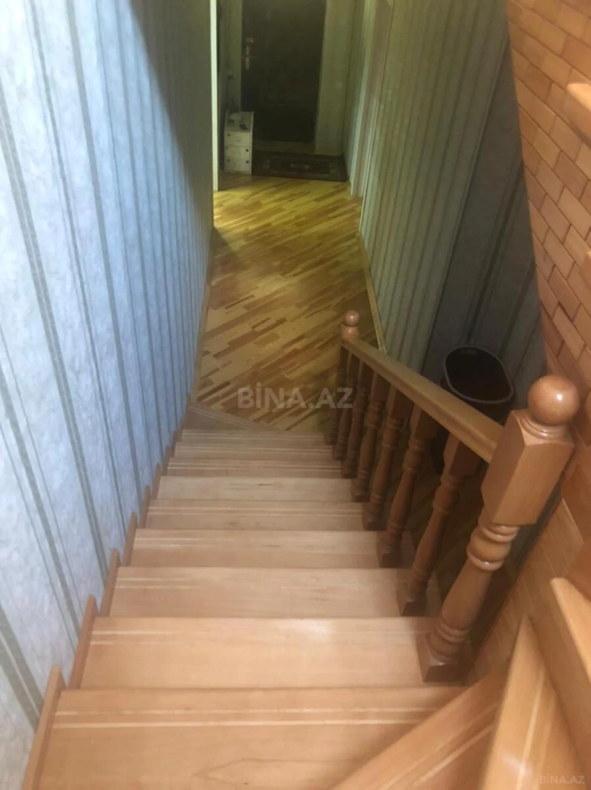 Satılır 5 otaqlı həyət evi 172 m²