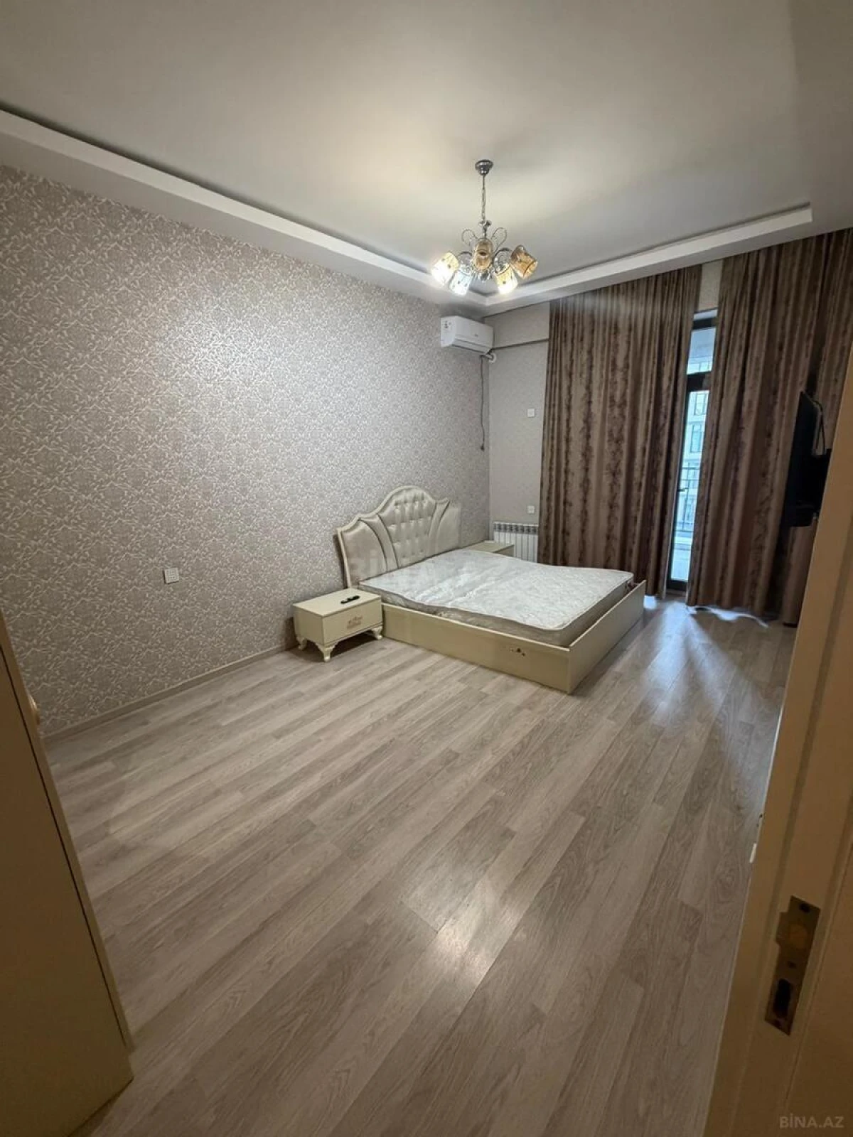 Kirayə verilir 2 otaqlı mənzil 60 m²