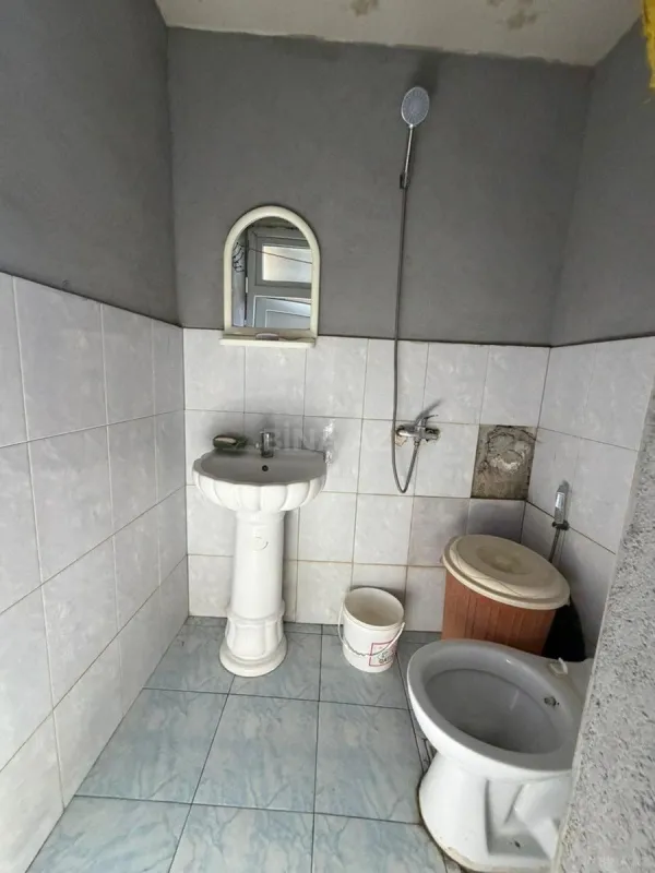 Kirayə verilir 2 otaqlı həyət evi 30 m²