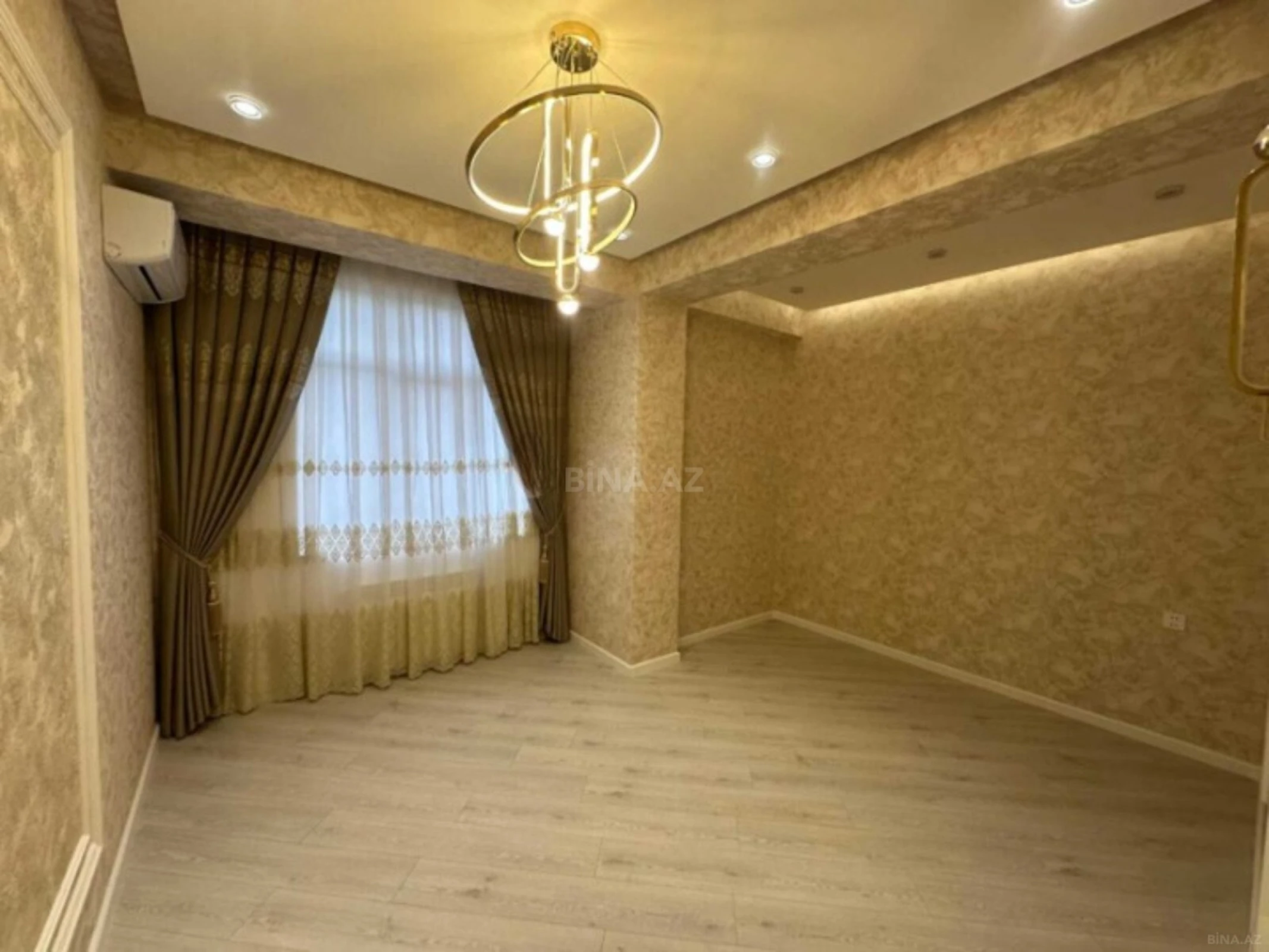 Satılır 3 otaqlı mənzil 31 m²
