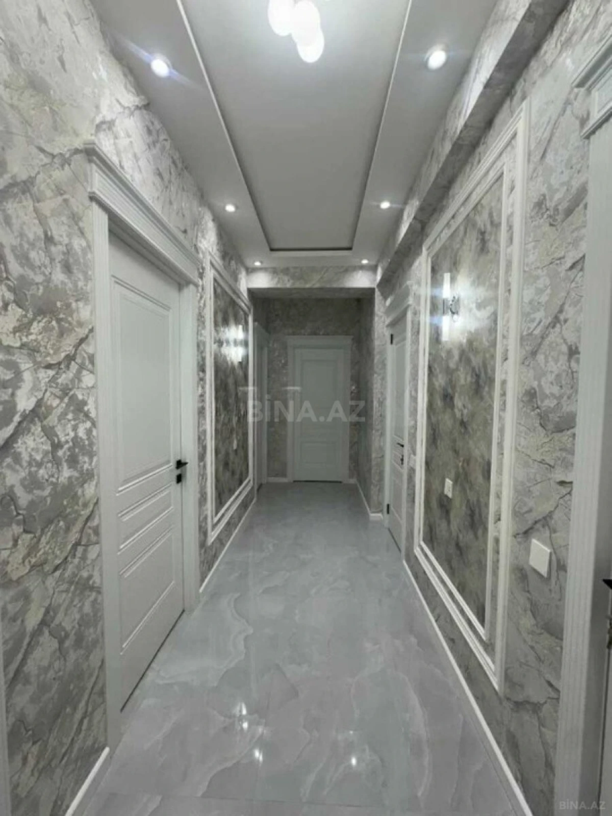 Satılır 3 otaqlı mənzil 31 m²