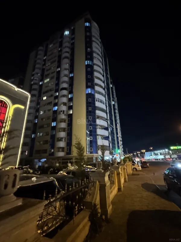 Satılır 2 otaqlı mənzil 75 m²