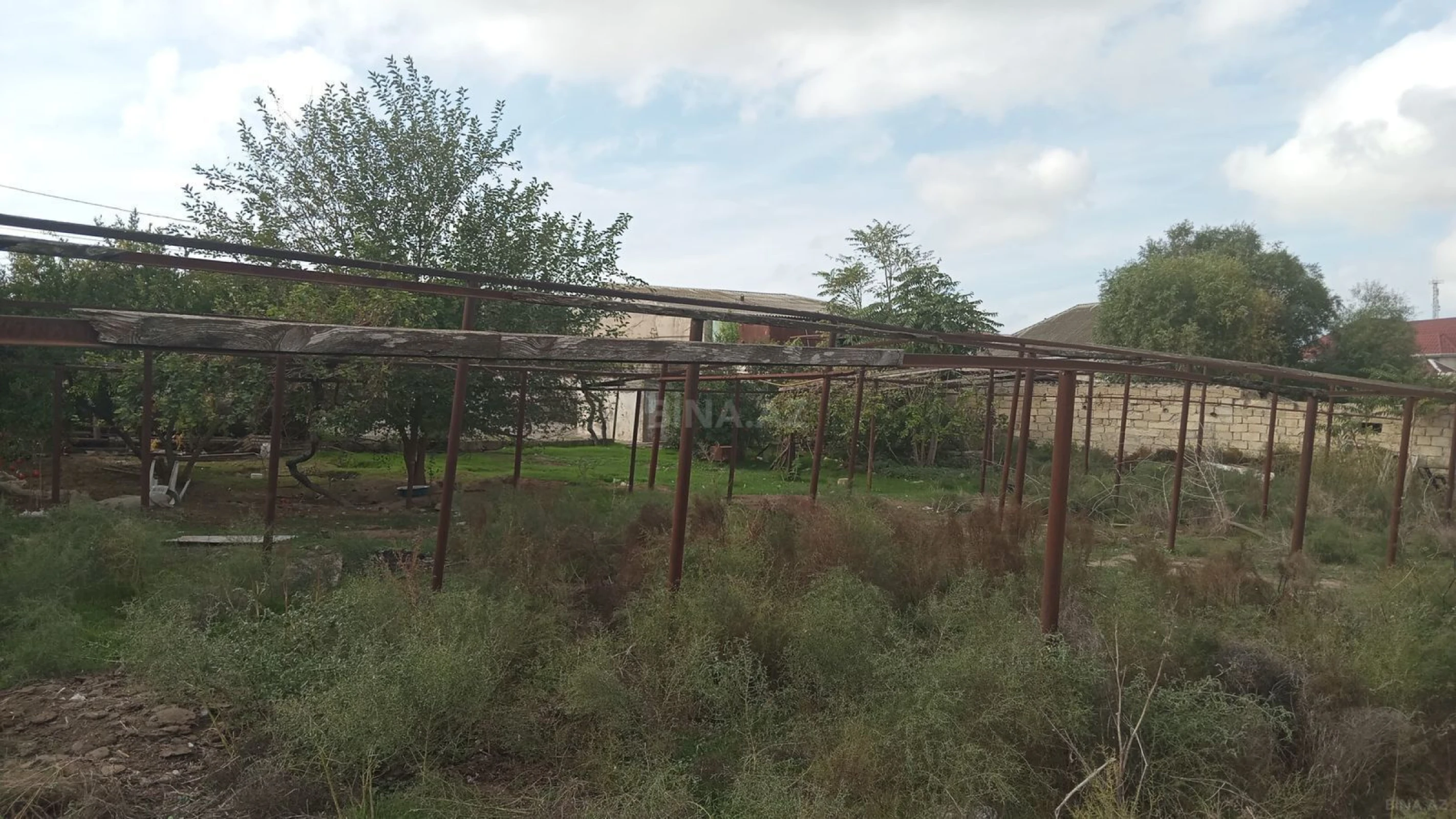 Satılır 3 otaqlı həyət evi 100 m²