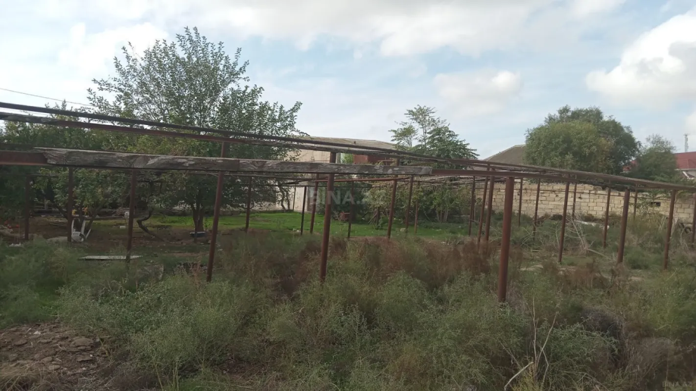 Satılır 3 otaqlı həyət evi 100 m²