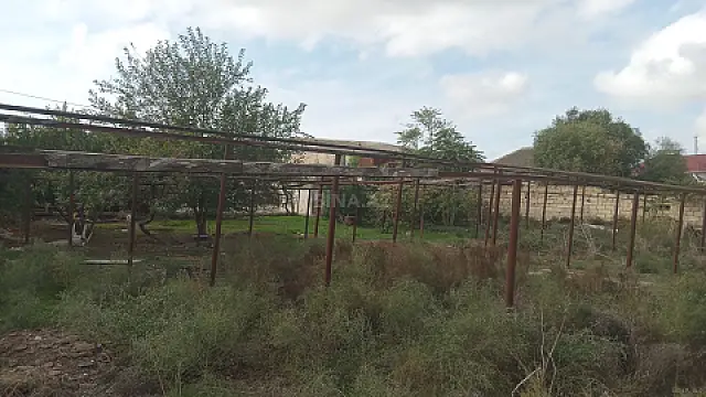 Satılır 3 otaqlı həyət evi 100 m²