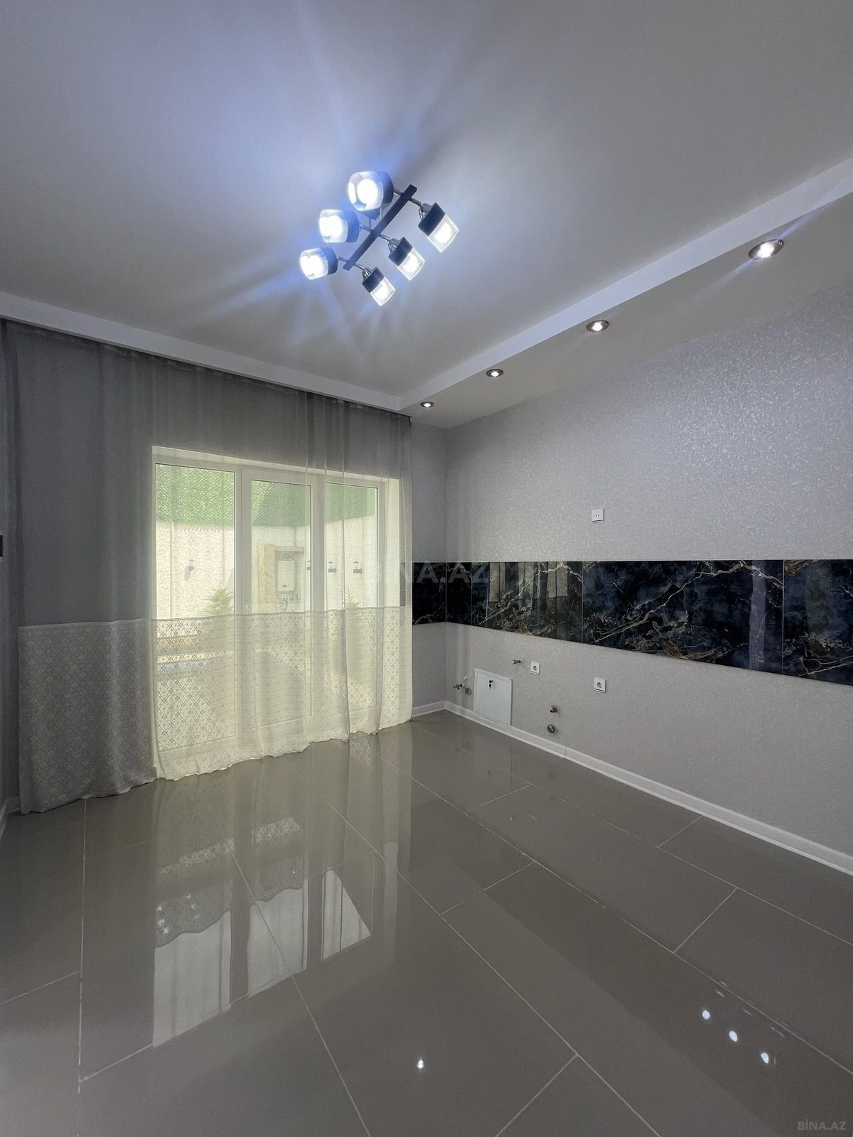 Satılır 4 otaqlı həyət evi 120 m²