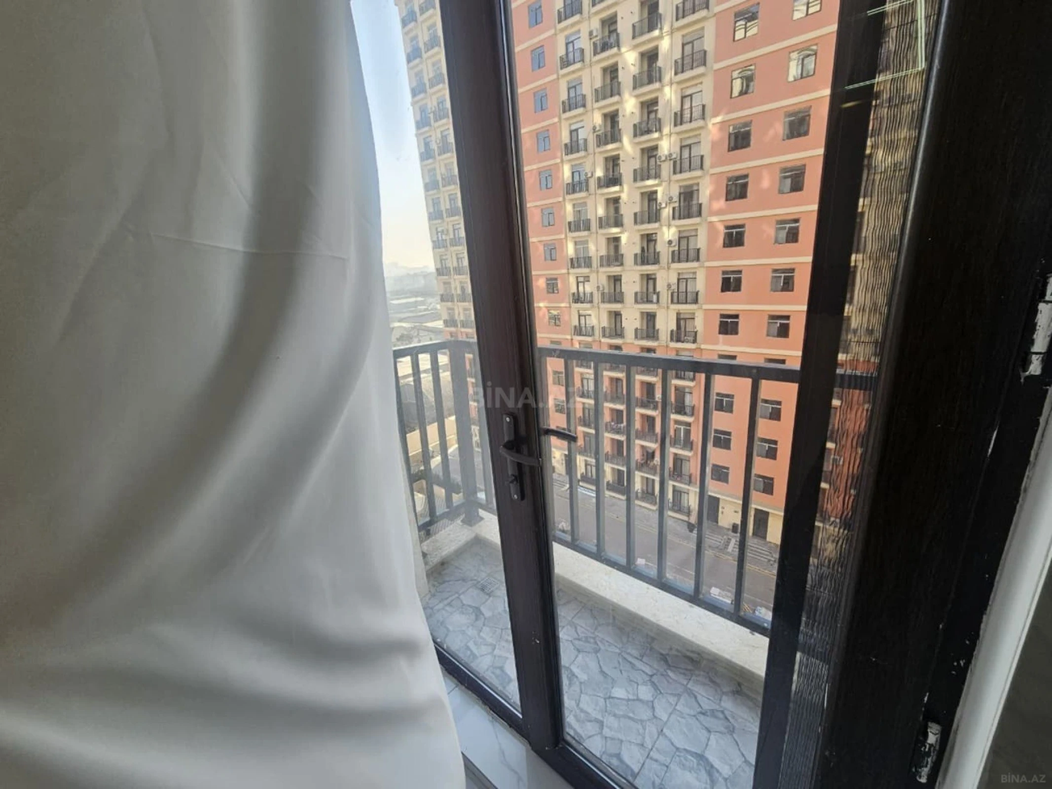 Satılır 2 otaqlı mənzil 61 m²