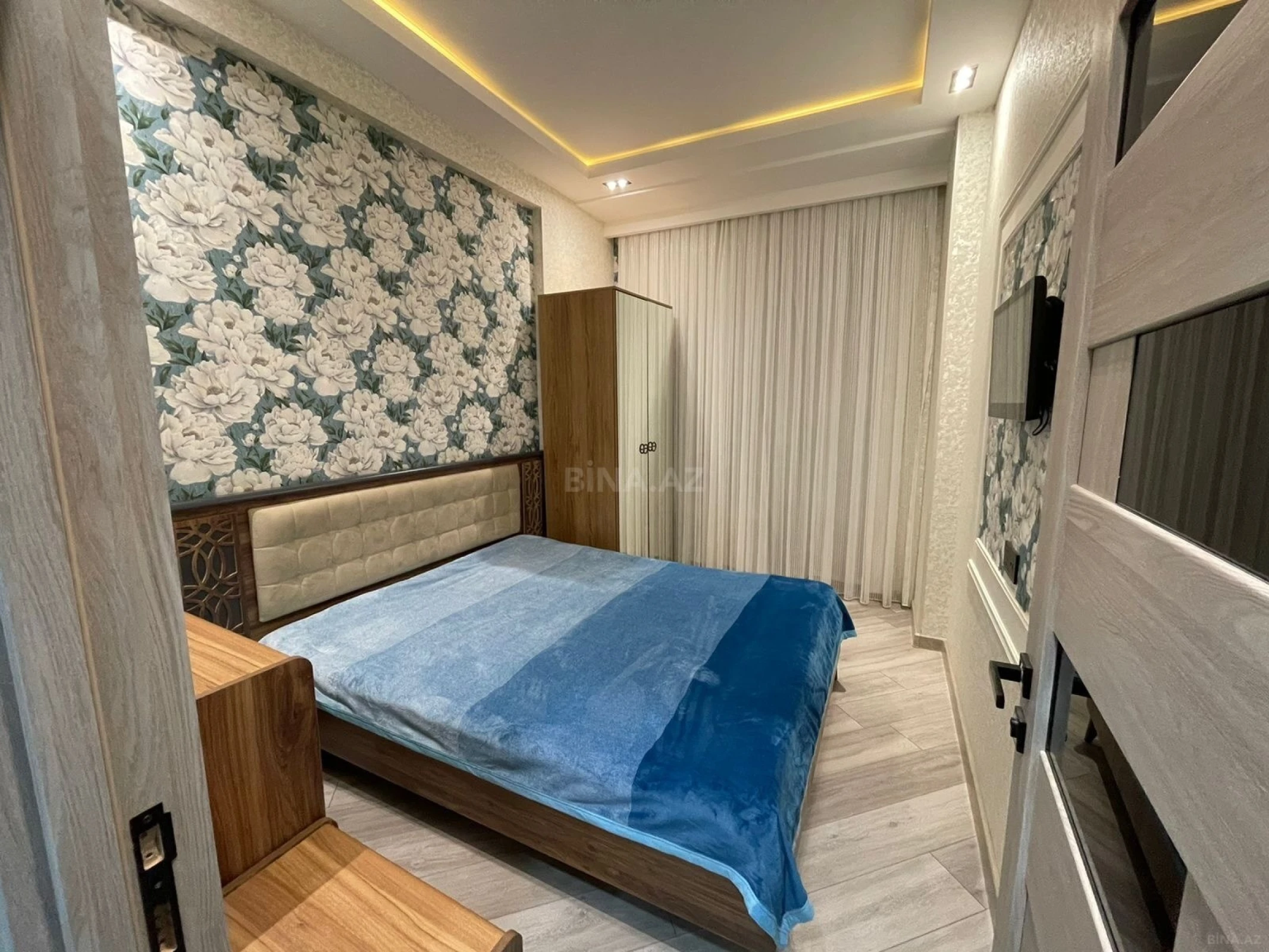 Kirayə verilir 2 otaqlı mənzil 70 m²