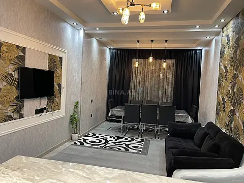 Kirayə verilir 2 otaqlı mənzil 70 m²