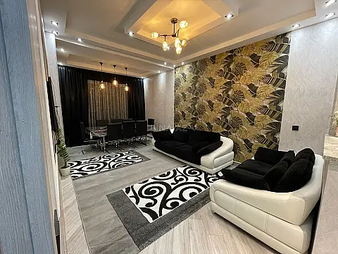 Kirayə verilir 2 otaqlı mənzil 70 m²