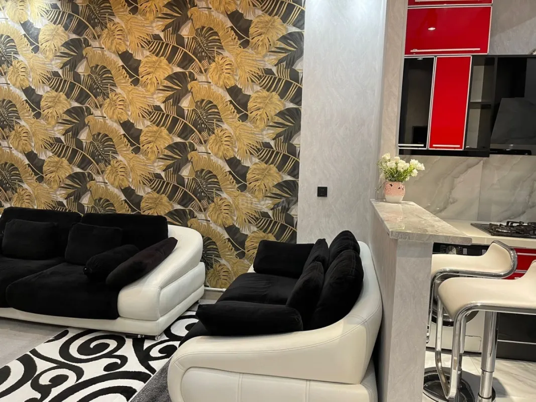 Kirayə verilir 2 otaqlı mənzil 70 m²