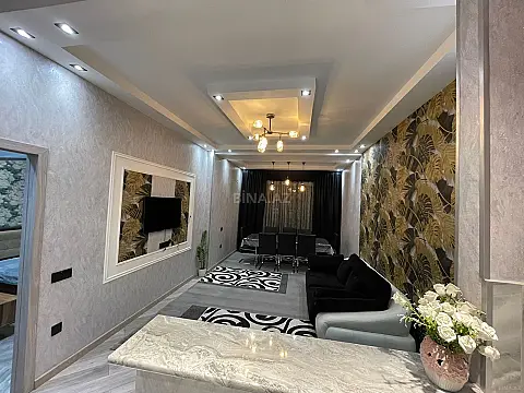 Kirayə verilir 2 otaqlı mənzil 70 m²