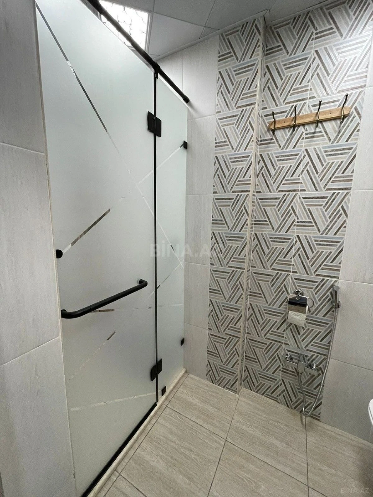 Kirayə verilir 2 otaqlı mənzil 70 m²