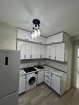 Kirayə verilir 2 otaqlı mənzil 77 m²