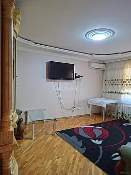 Kirayə verilir 4 otaqlı mənzil 110 m²