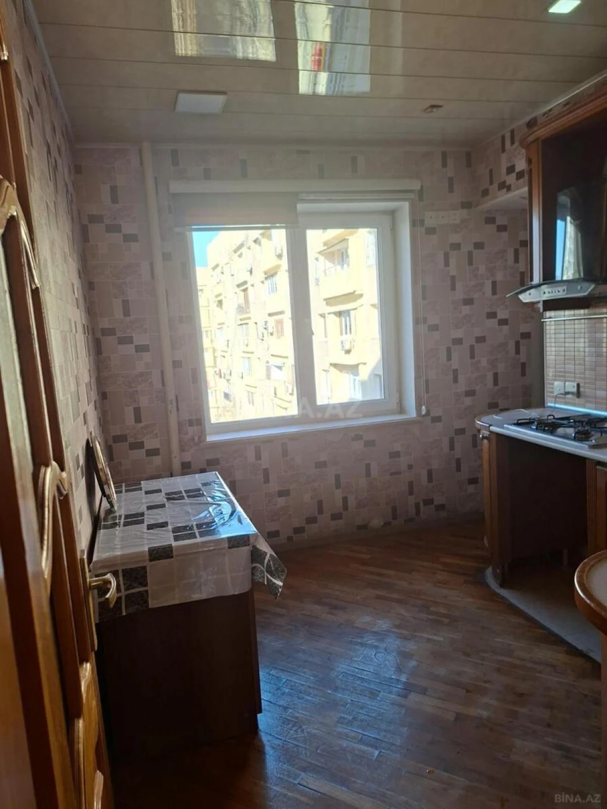 Kirayə verilir 4 otaqlı mənzil 110 m²