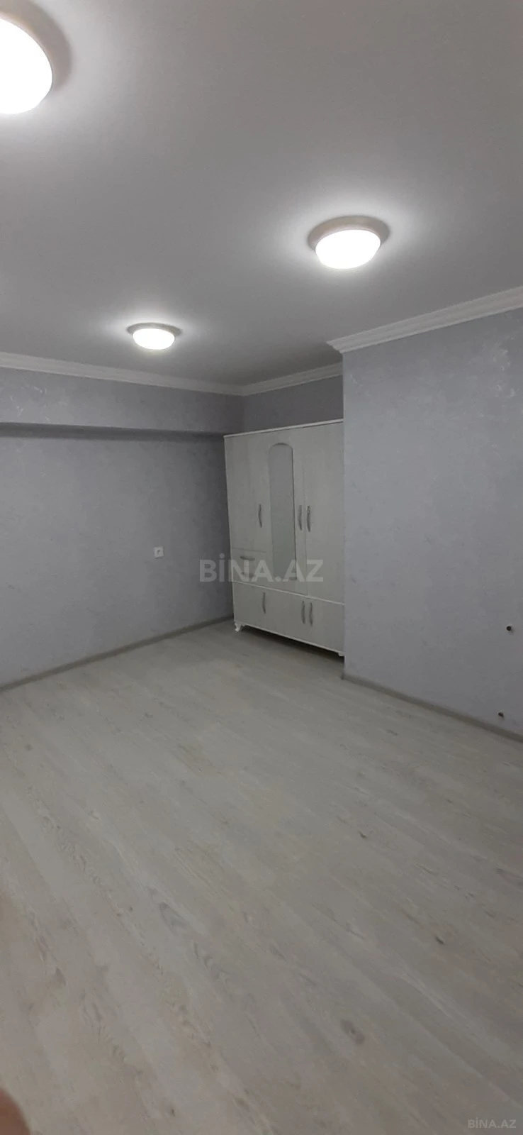 Satılır obyekt 130 m²