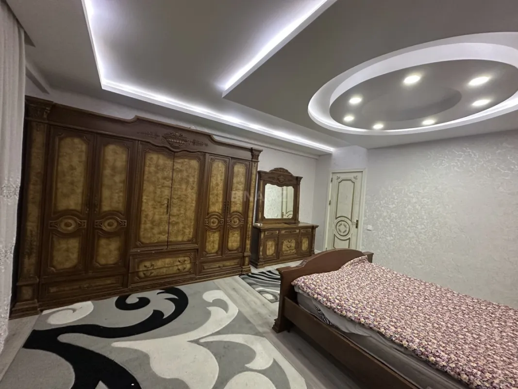 Kirayə verilir 3 otaqlı mənzil 140 m²