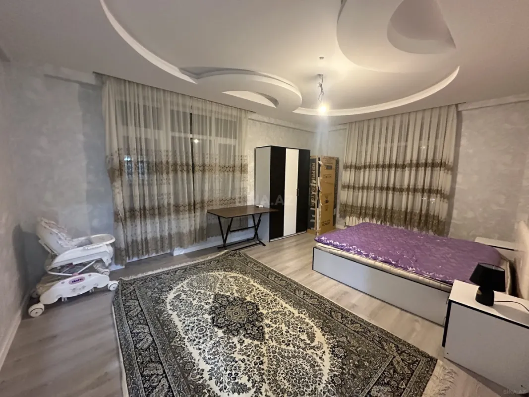 Kirayə verilir 3 otaqlı mənzil 140 m²