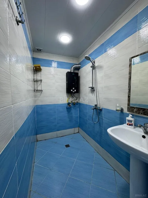 Kirayə verilir 4 otaqlı mənzil 150 m²