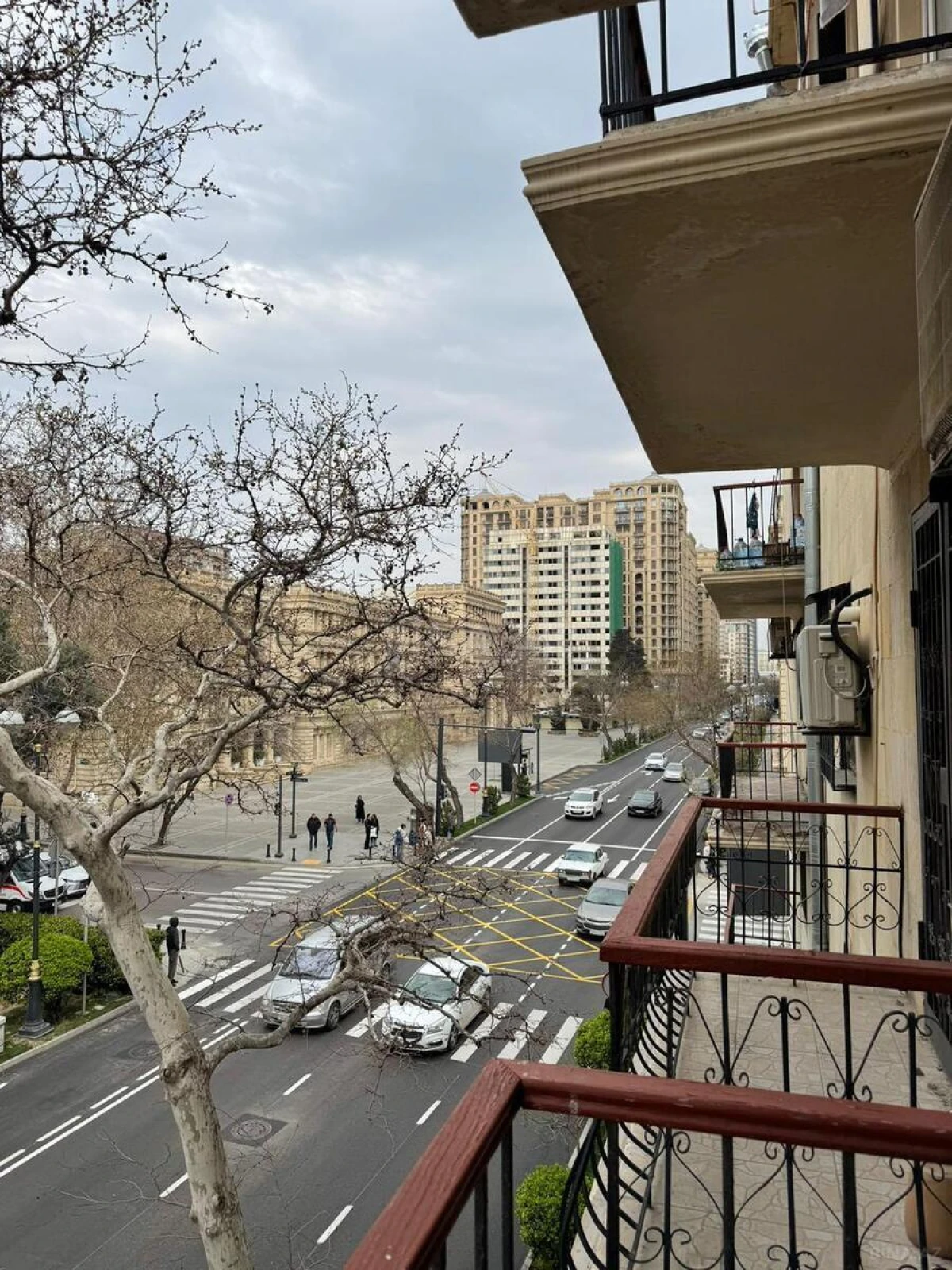 Kirayə verilir 3 otaqlı mənzil 65 m²