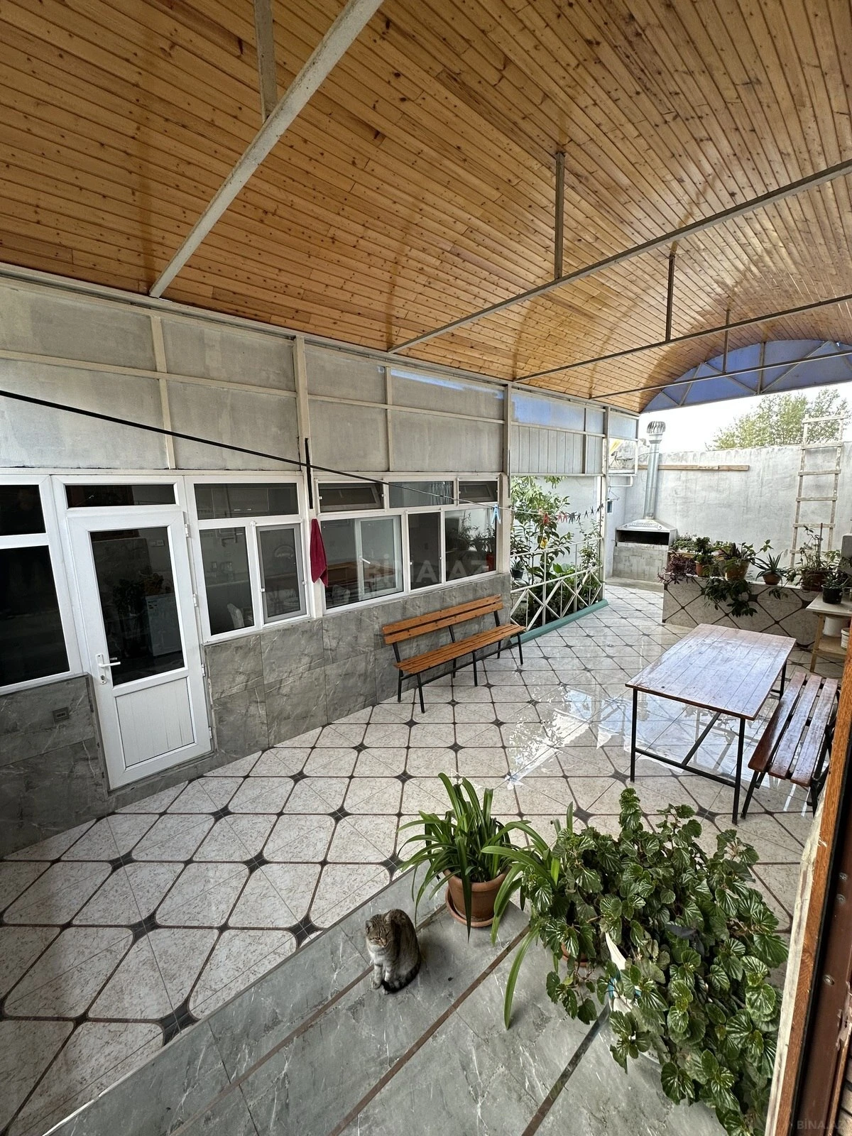 Satılır 4 otaqlı həyət evi 100 m²