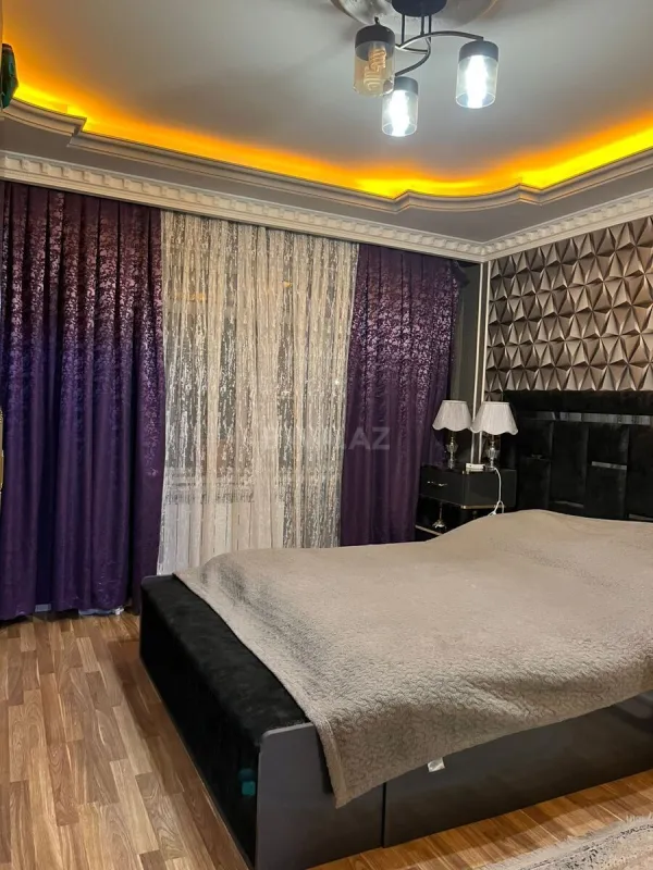 Satılır 4 otaqlı mənzil 100 m²
