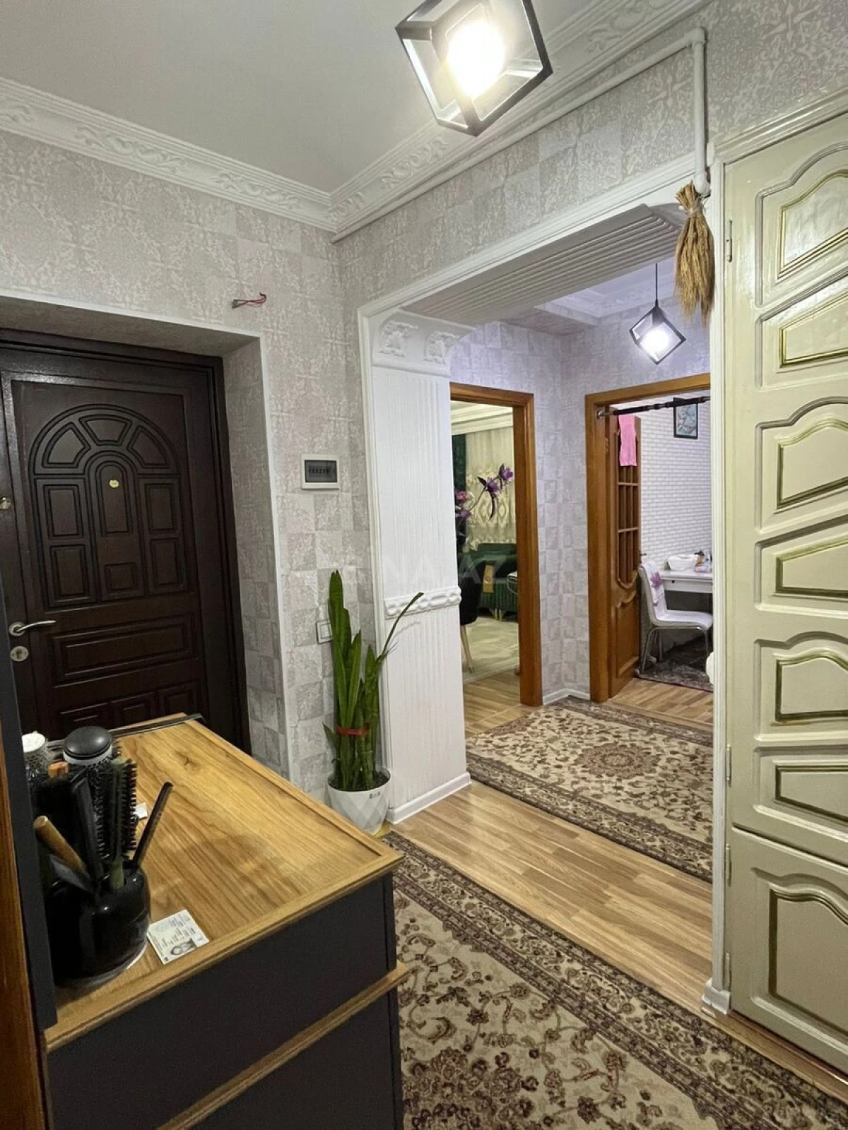 Satılır 4 otaqlı mənzil 100 m²