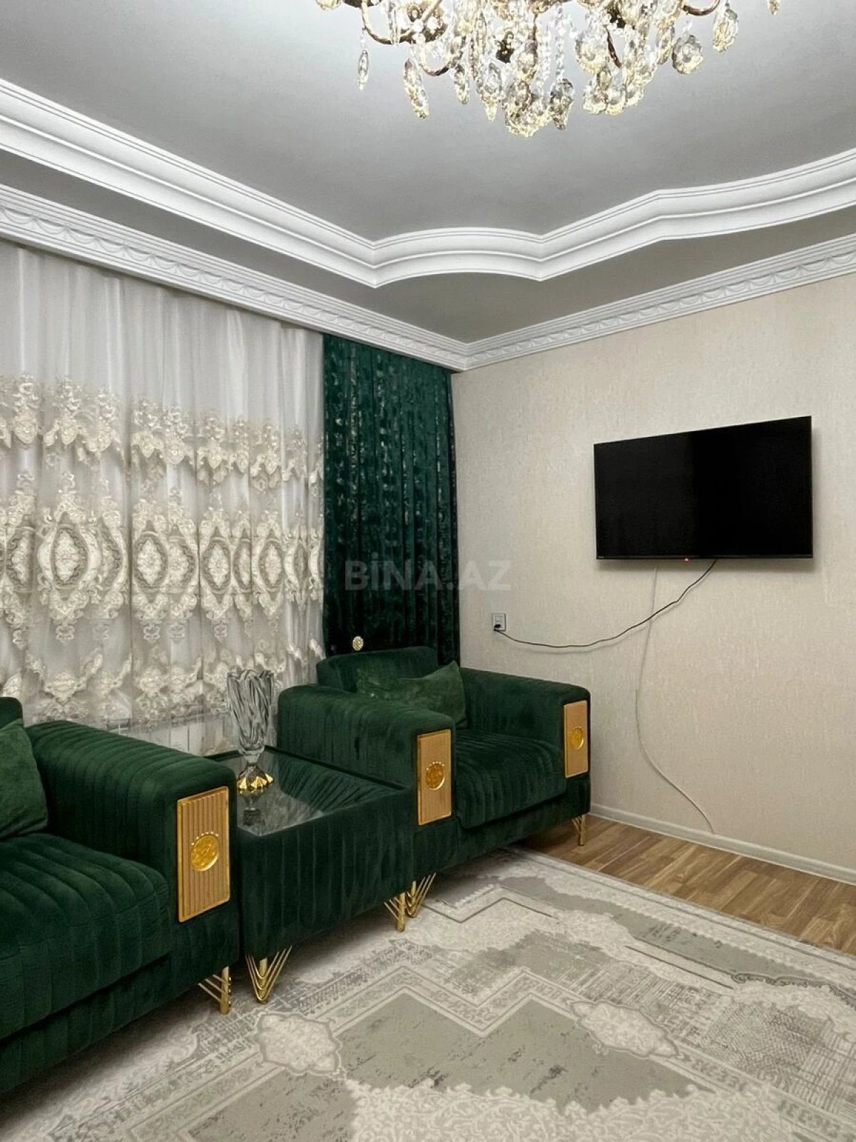 Satılır 4 otaqlı mənzil 100 m²