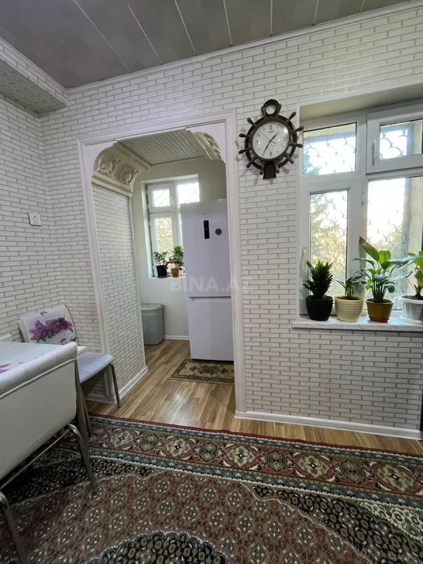 Satılır 4 otaqlı mənzil 100 m²