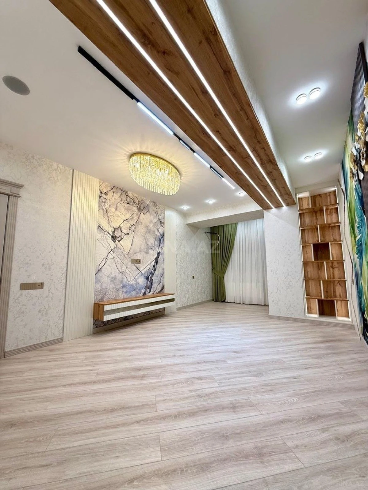 Satılır 3 otaqlı mənzil 110 m²