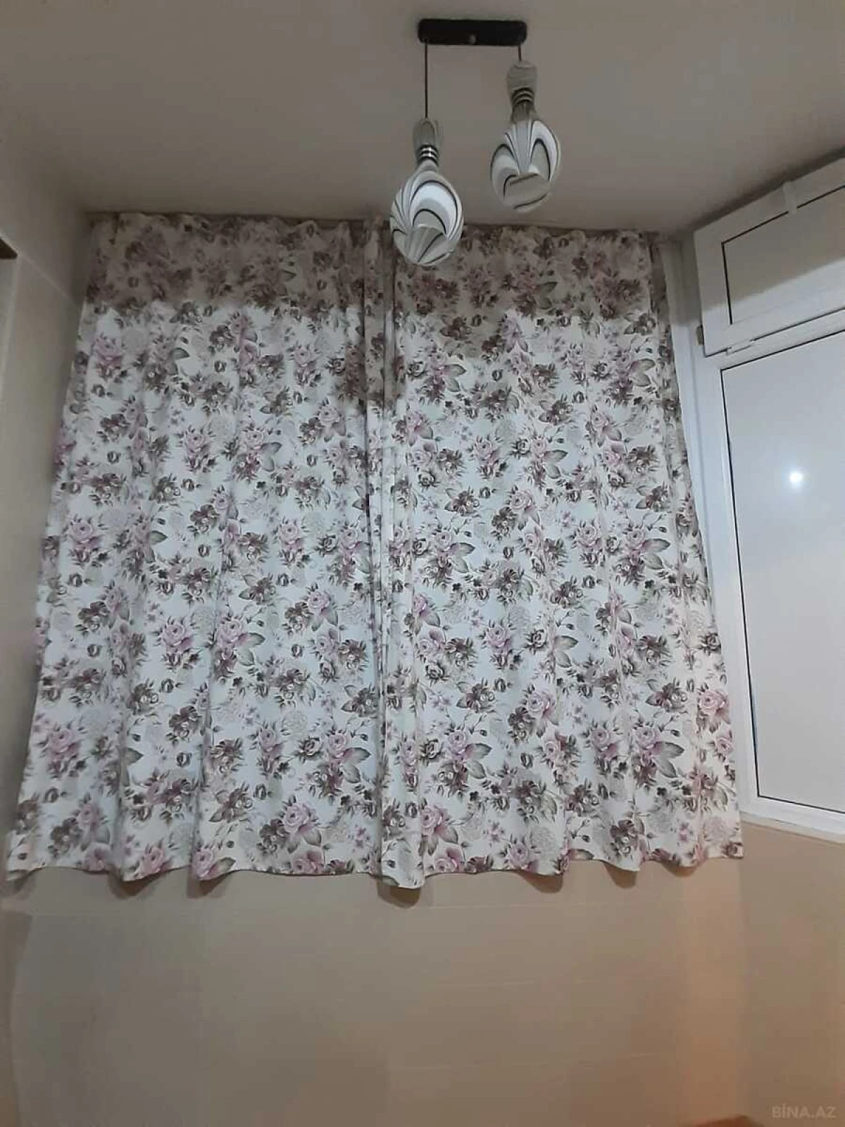 Kirayə verilir 2 otaqlı mənzil 51 m²