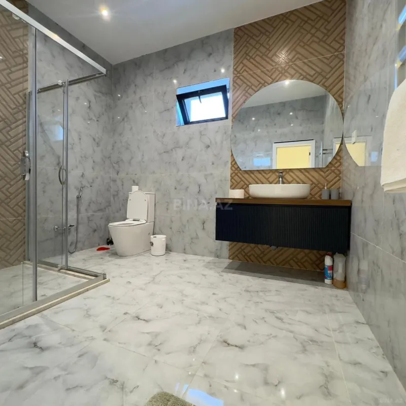 Satılır 6 otaqlı həyət evi 350 m²