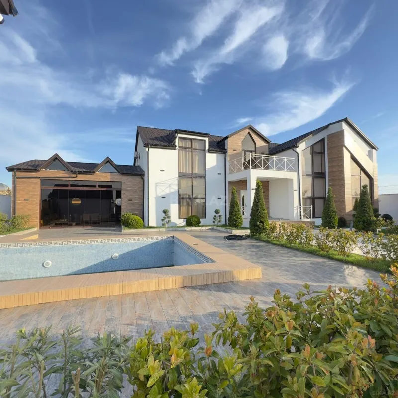 Satılır 6 otaqlı həyət evi 350 m²
