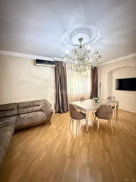 Satılır 3 otaqlı mənzil 110 m² — Bakı 3 otaq 110.00 m²
