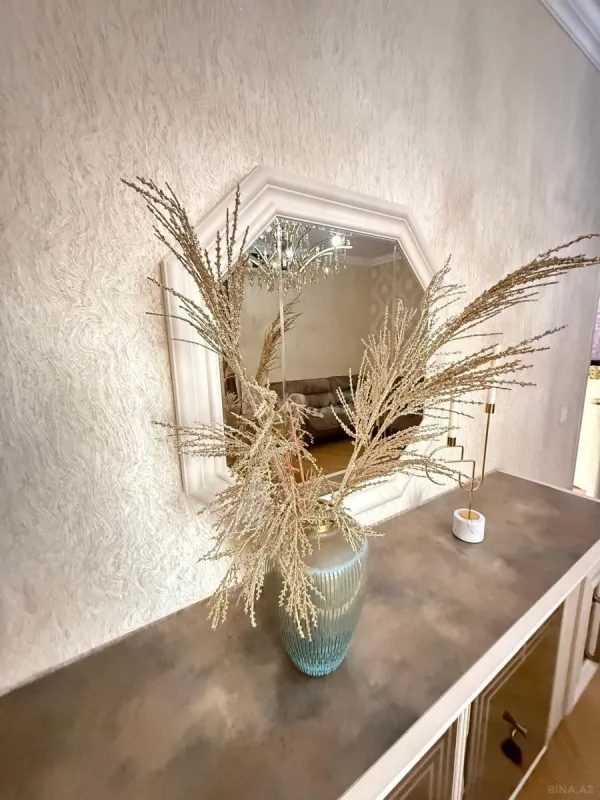 Satılır 3 otaqlı mənzil 110 m²