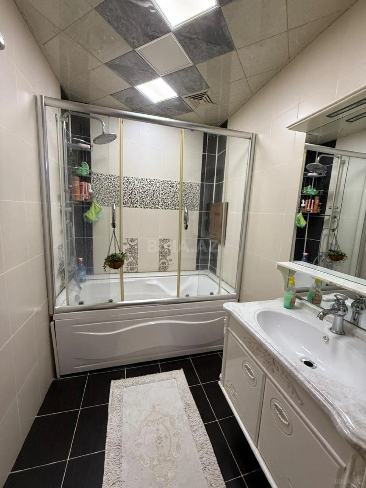 Satılır 3 otaqlı mənzil 110 m²