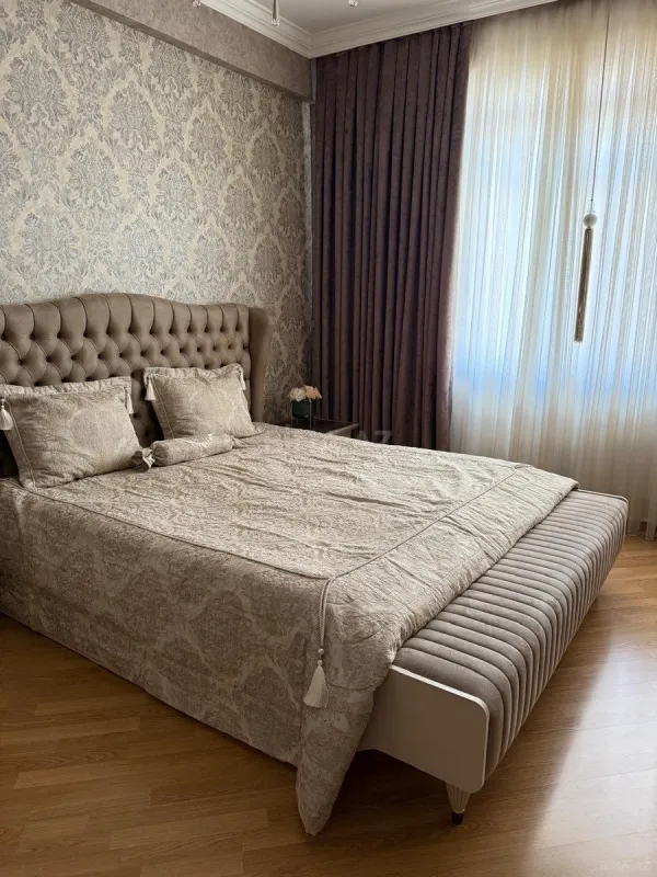 Satılır 3 otaqlı mənzil 110 m²