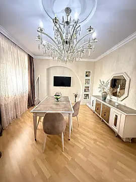 Satılır 3 otaqlı mənzil 110 m²