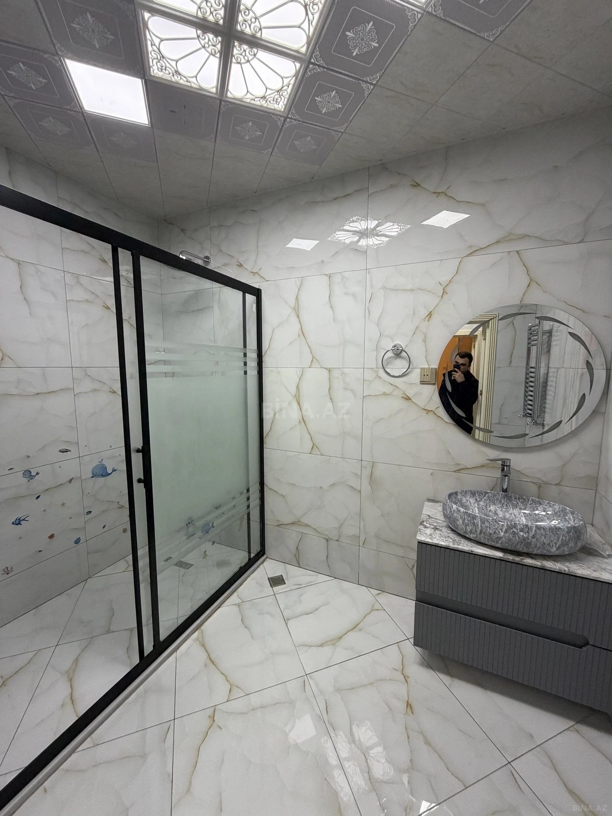 Kirayə verilir 3 otaqlı mənzil 134 m²