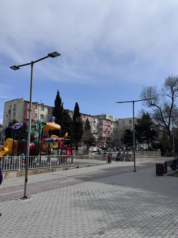 Satılır 2 otaqlı mənzil 55 m²