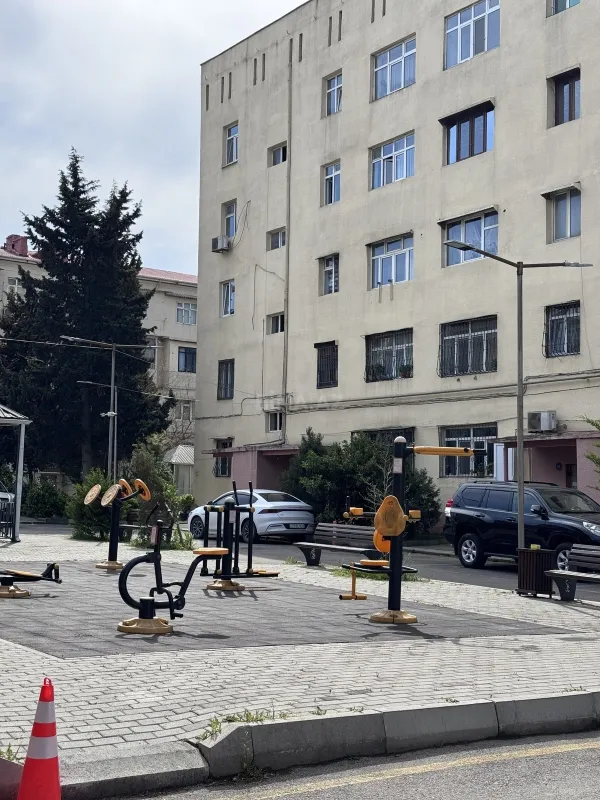 Satılır 2 otaqlı mənzil 55 m²