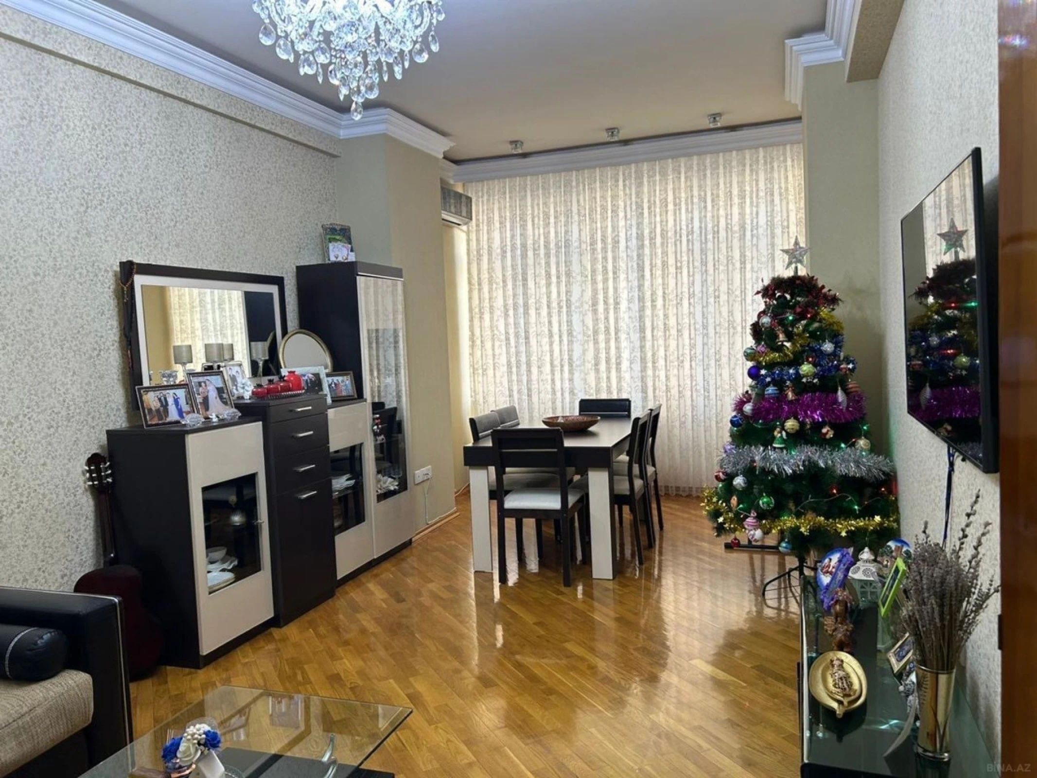 Satılır 3 otaqlı mənzil 118 m²