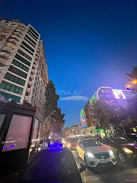 Satılır 3 otaqlı mənzil 125 m²