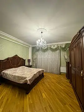 Kirayə verilir 3 otaqlı mənzil 130 m² — Bakı, Nərimanov 3 otaq 130.00 m²